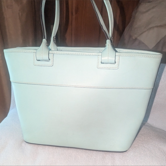 Dooney and Bourke Beacon mint tote bag. - Picture 2 of 16